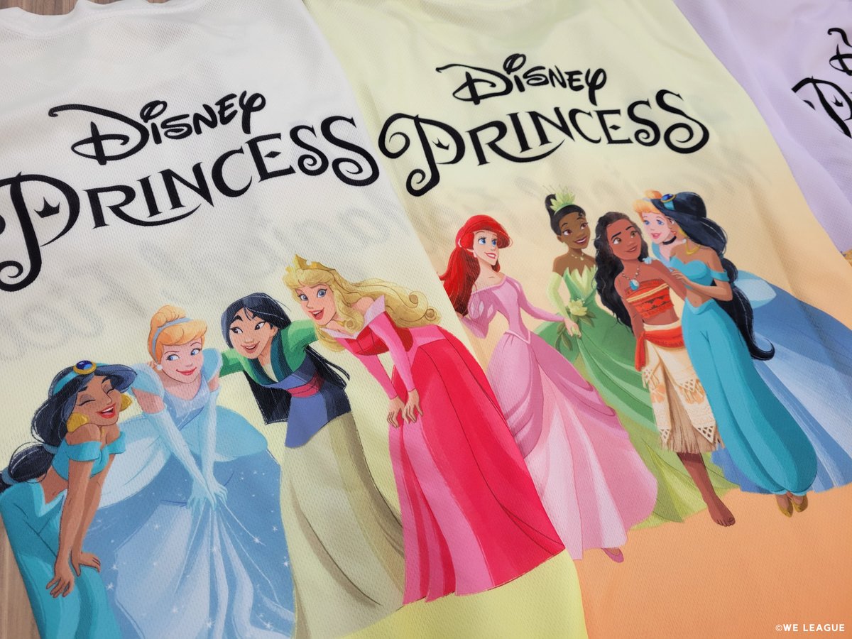 WE_League_JP's tweet photo. #JFA と #Disney による新プロジェクト「𝐽𝐹𝐴 𝑀𝑎𝑔𝑖𝑐𝑎𝑙 𝐹𝑖𝑒𝑙𝑑 Inspired by Disney」の会見にWEリーグ公式SNSもお邪魔してきました😁⚽️💫

#ディズニープリンセス が描かれた
オリジナルTシャツがとても可愛かったです💕

#WEリーグ #女子サッカー https://t.co/B2dJtEk3ap