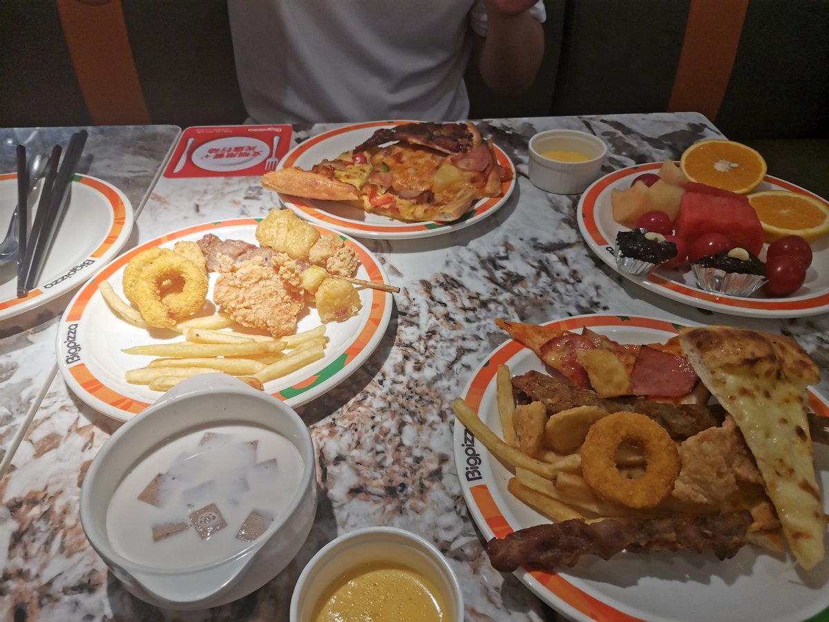 yanze666's tweet photo. 干饭，锻炼两不耽误。#母狗 #连麦 #磕炮 https://t.co/R5bl51pfuj