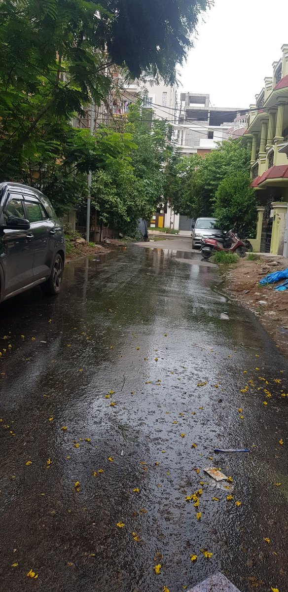 Drainage water over flowing in the lane beside pasha masjid, diamond hills , shaikpet causing mosquito menace.
Plz rectify asap
<a href="/GHMCOnline/">GHMC</a> 
<a href="/HMWSSBOnline/">HMWSSB</a> 
<a href="/Hmwssbdgmshkpet/">D Laxminarasimha - DGM, Shaikpet, Div III, HMWSSB.</a>