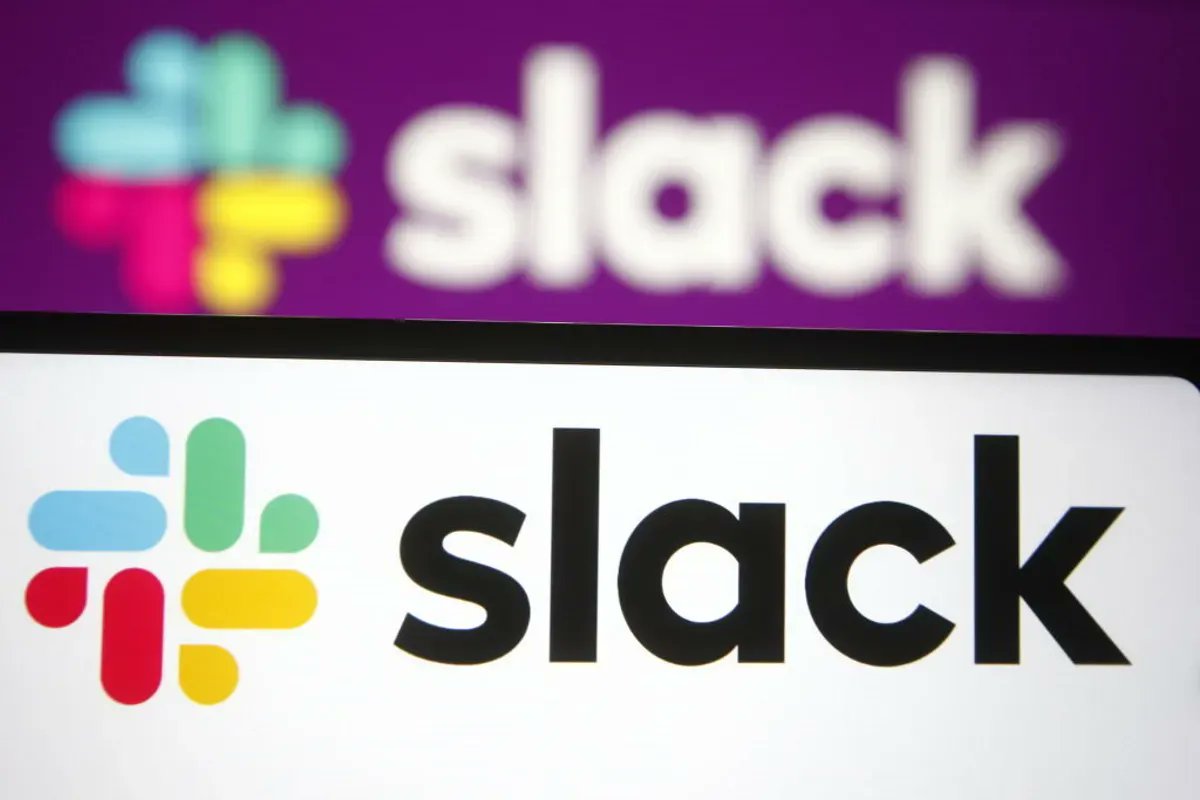 FlashTweet's tweet photo. 4️⃣🧡[#CoupdeFlash] #FutureOfWork : @SlackHQ lance un programme d'incubateur @joinstationf https://t.co/I3rh0JbgES v/ @zdnetfr 

💬 Ce dispositif accueillera des start-up 🇨🇵 qui veulent innover autour de l'organisation du travail 
 
#Startup #FrenchTech 
#FlashTweet⚡️ https://t.co/a8hUrN158k