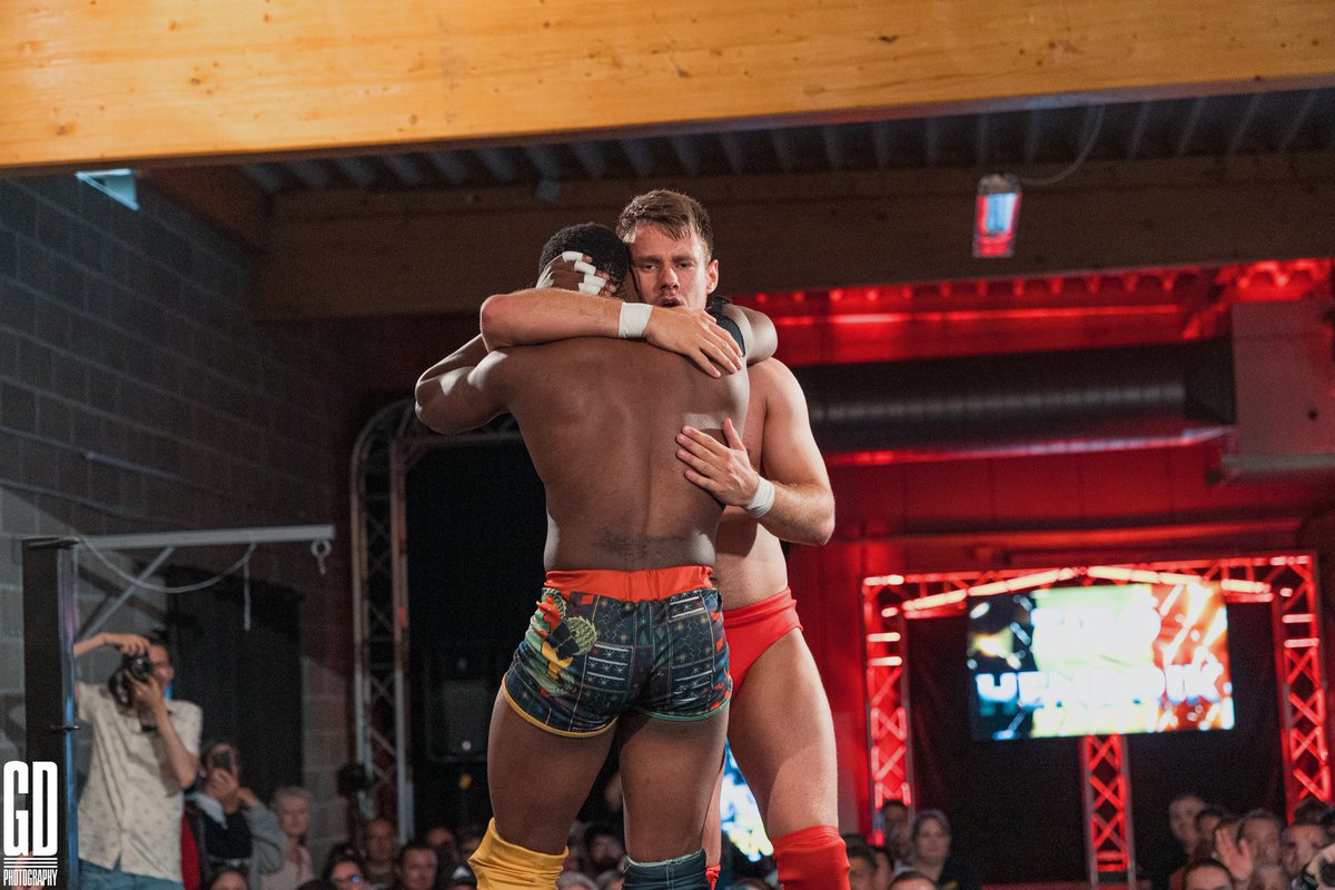 GDPhotographyDE's tweet photo. .@bodyzoi Miracle First round @TiboHendrik_pro vs. @Dsparks250 https://t.co/ig21lq4WMx
