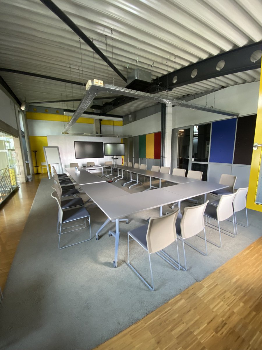 Gleich geht‘s los mit dem #hackathon bei hl-studios von und mit <a href="/baycode_bayern/">BayCode</a>  und <a href="/nuedigital/">Nürnberg Digital Festival</a> 💛 Schirmherrin ist @gerlach_judith. 
#nuedigital #erlangen