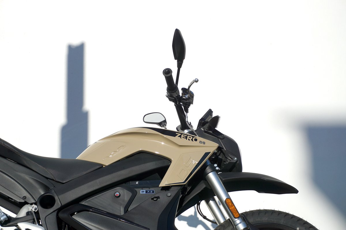 HWoodElectrics's tweet photo. With 78 ft-lb of Peak Torque at 317 lbs. curb weight & plenty of storage space, this #ZeroDS Electric #DualSport #Motorcycle will be your favorite Ride this Summer & beyond!
Book your Private Demo now, at #HollywoodElectrics in #LA: https://t.co/EpiGn0lClN
2/2 https://t.co/OLDz7yVPh7