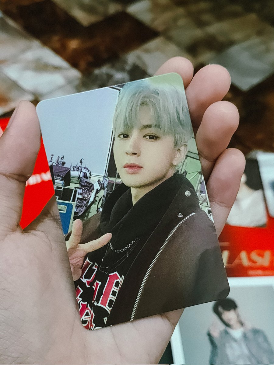 Rahrah0609's tweet photo. Thank you po sa giveaway, @YuntitasPH! Na pull ko po 'yung pc selfie ni Yunhyeong 😜🫶 Sobrang ganda ng pulls ko🤌✨ Sa uulitin po 🫶 https://t.co/uumVKCHpHV