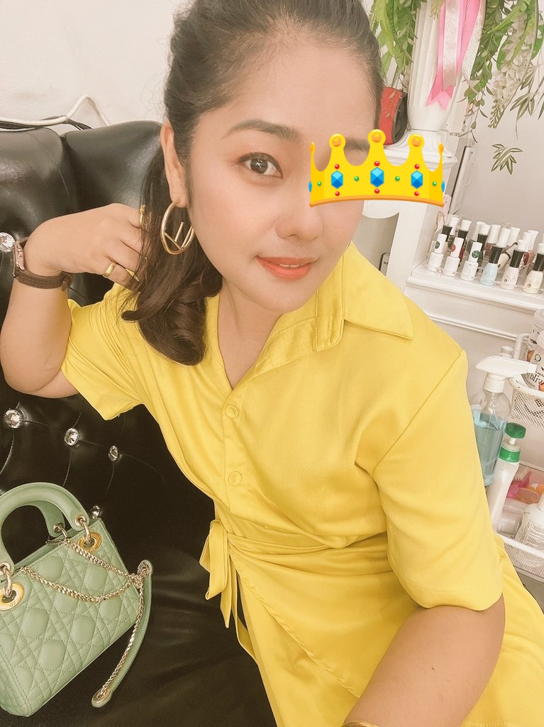 ThanyasornK's tweet photo. เเวะไปดูกิจการร้านเล็บ
#เมือวาน #Jul6 #missnailstudio #รังสิต #คลองสอง #สัมมากรเพลส
วันพุธสีเหลือง https://t.co/ugG6p4glQ4