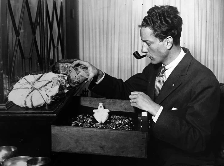 Africa_Rivista's tweet photo. Centre stage in Sánchez' article is Francis Victor Byron Khun de Prorok, Mexican-born, American-nationalised Polish Count who was in charge of some of the most important – and controversial – excavations in #Carthage. Heavily criticised by academics, his work is here reassessed. https://t.co/iQe7eh2KPW