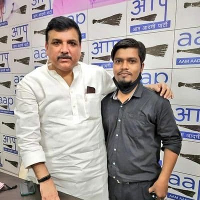 SanjayAzadSln's tweet photo. छोटे भाई नितिन सोनकर को जन्मदिन की हार्दिक शुभकामनाएं। https://t.co/BtnIjn7gAR