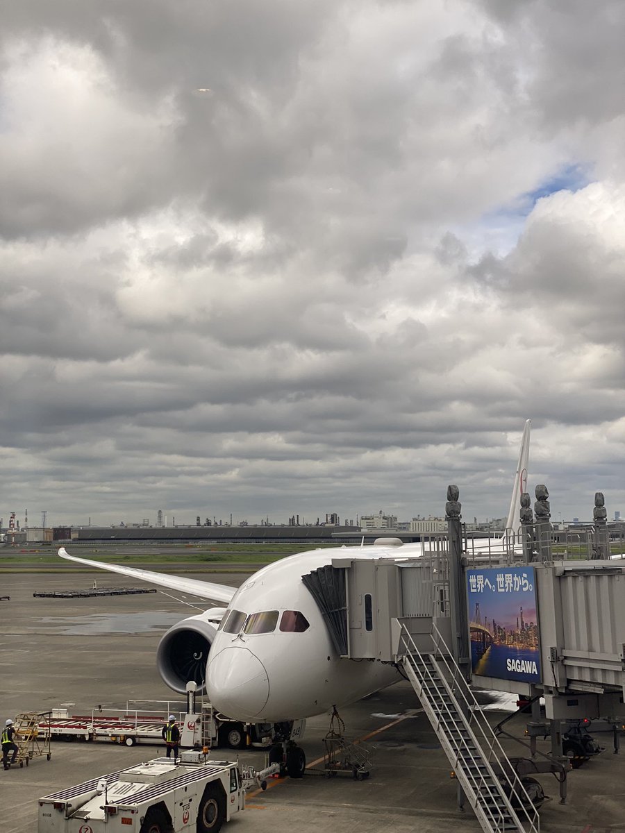 M_Air1119's tweet photo. 2022.7.6
日本航空311便
東京国際空港（HND)→福岡空港（FUK）搭乗。
機材はボーイング787-8(JA849J) https://t.co/YvGwhoWD2q