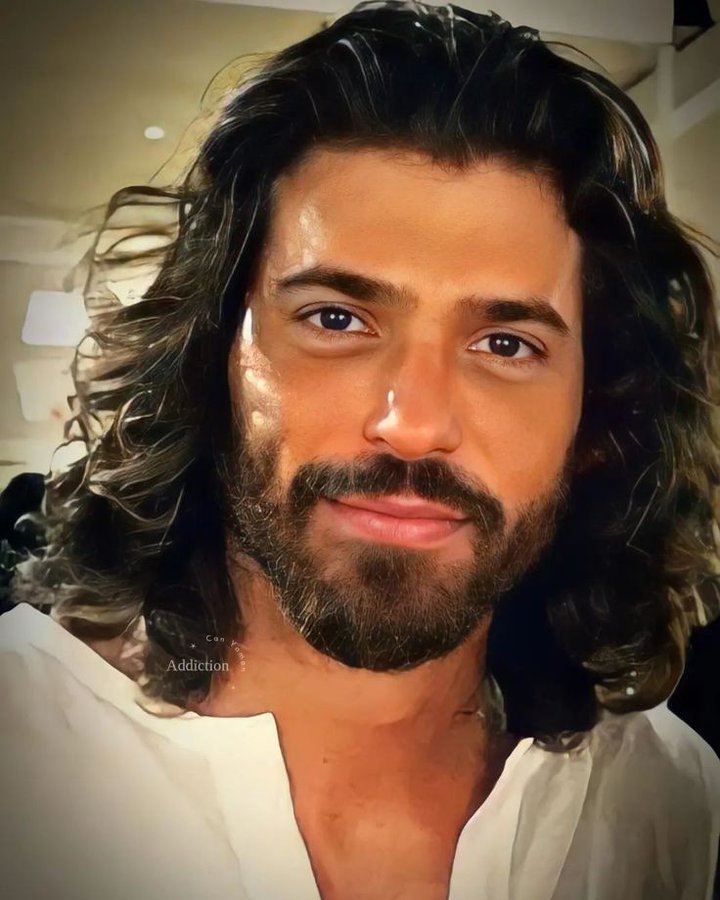 q9HVLlBci8IXpbC's tweet photo. I vote #CanYaman from Turkey for #100MostHandsomeMen2022  
#tccandler 
@tccandler 
@ https://t.co/zUOMaExYws