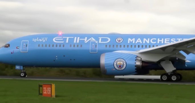 49Global's tweet photo. ✈️ 

@etihad annc’s first NFT project
EY-ZERO1. 10- 3D aircraft models and powerful utility, partnered w  @withaerial 

holders granted Etihad Guest Silver tier membership for year

#aviationdaily #aviationlife #nftnyc #nftcommunity #nftcollectors #nftdrop #travelgram https://t.co/eKEroX0puU
