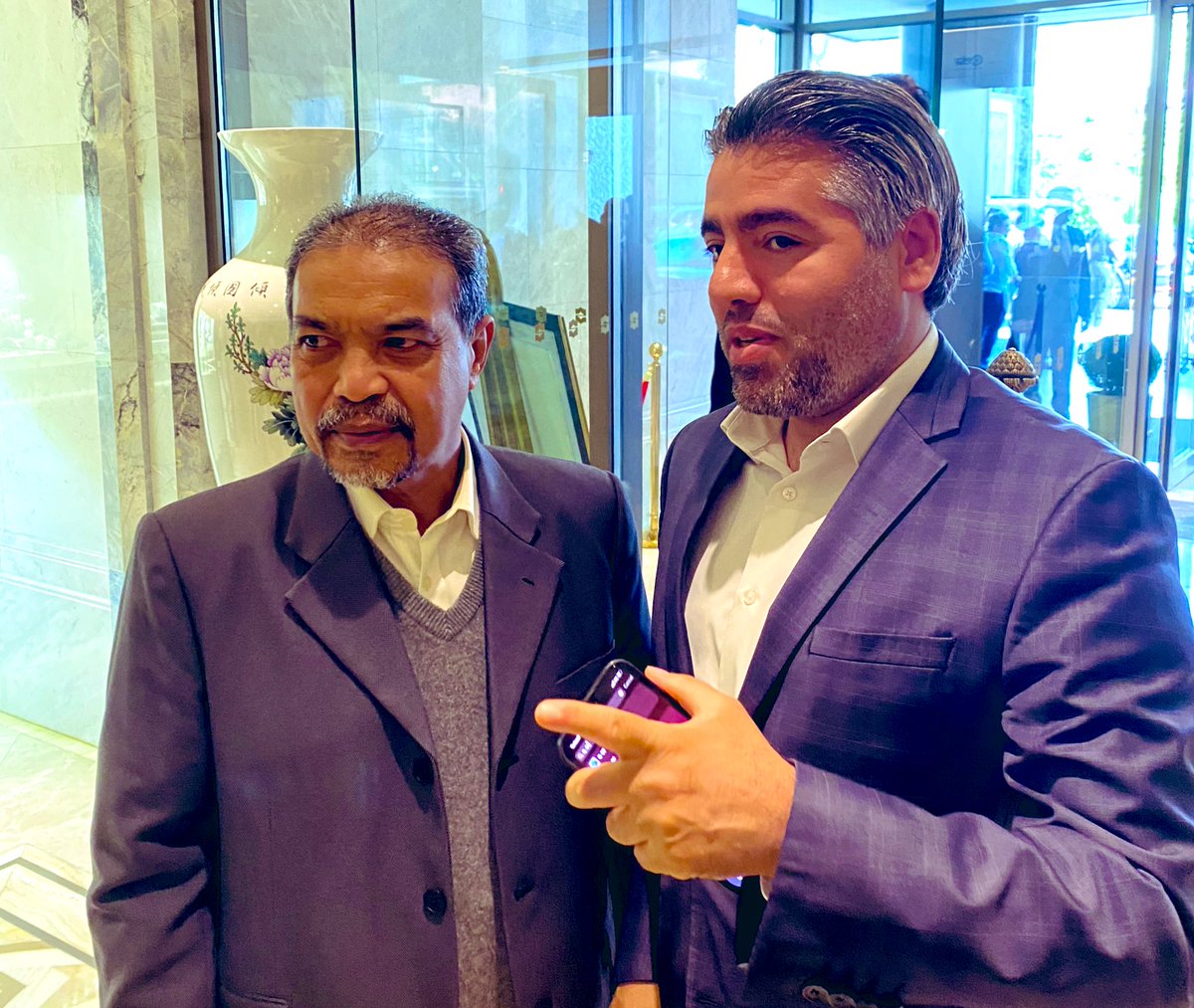 Hayri Yorulmaz (@yorulmazhayri) on Twitter photo Malezya başbakanı <a href="/IsmailSabri60/">Ismail Sabri</a> Türkiye’ye ziyareti ile bizi onurlandırdı. Malezya-Türkiye arasındaki ticaretin gelişmesi için bir dizi görüşmelerde bulundum.
Kendisine, şahsım ve başkanı olduğum <a href="/onsiad/">ÖNSİAD</a> adına şükranlarımızı ilettim.
<a href="/TDzaraif/">Tengku Dzaraif</a> Malezya başbakanı <a href="/IsmailSabri60/">Ismail Sabri</a> Türkiye’ye ziyareti ile bizi onurlandırdı. Malezya-Türkiye arasındaki ticaretin gelişmesi için bir dizi görüşmelerde bulundum.
Kendisine, şahsım ve başkanı olduğum <a href="/onsiad/">ÖNSİAD</a> adına şükranlarımızı ilettim.
<a href="/TDzaraif/">Tengku Dzaraif</a>