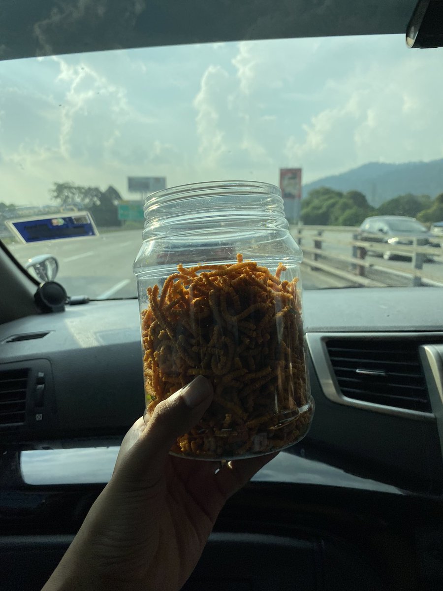MoonjayGoodman's tweet photo. On the way to penang with @viszsec @Bell_Naza @amirharis 

Thank You @PakLangChoi for the muruku! Sedap! https://t.co/EI1GYqMd5g