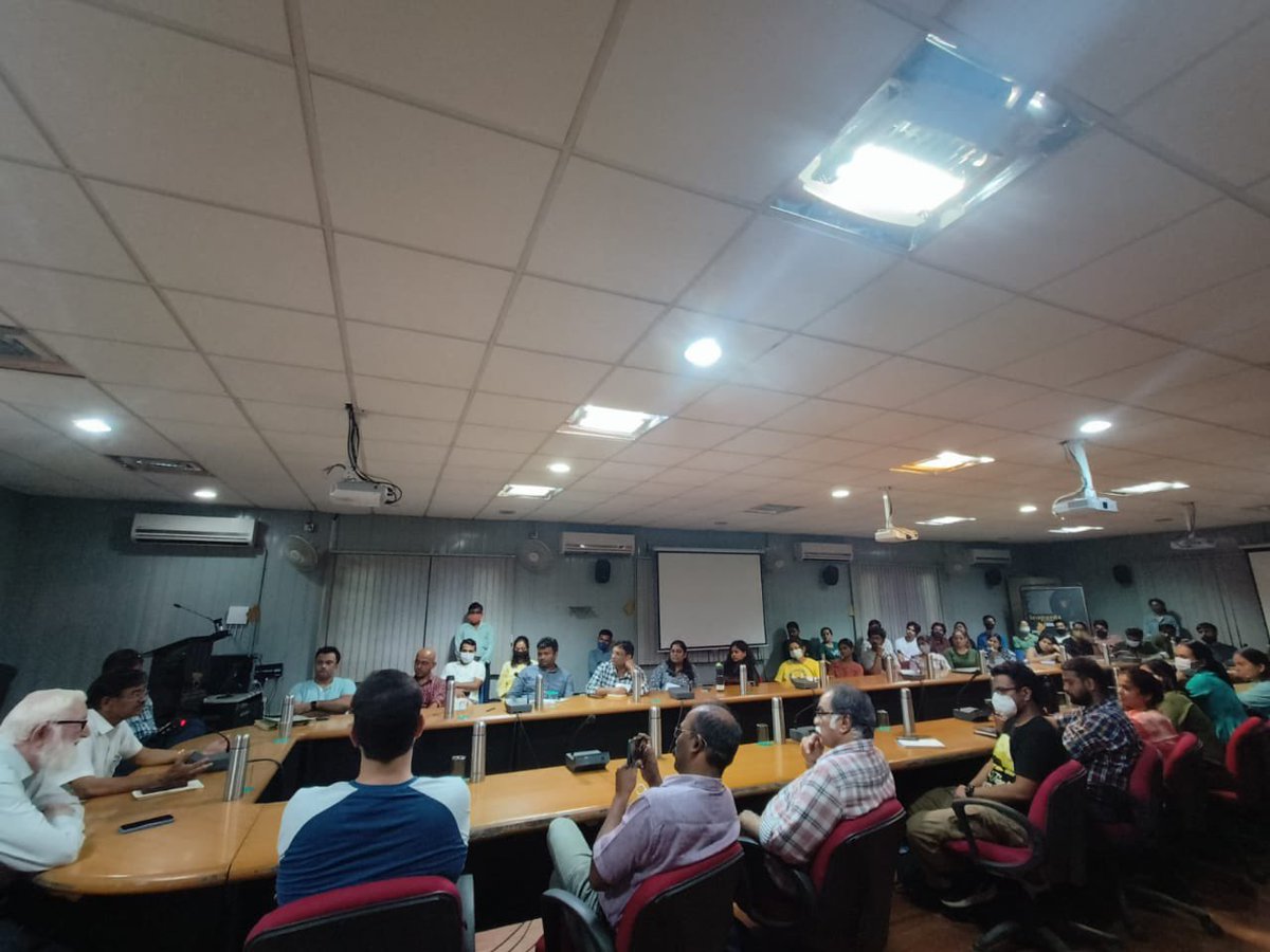 Dr. Rajesh Gopal <a href="/Dr_RajeshGopal/">Dr Rajesh Gopal</a> <a href="/Unitedfortigers/">Global Tiger Forum</a> sharing his experiences of tiger conservation with young researchers and faculty at Wildlife Institute of India <a href="/wii_india/">Wildlife Institute of India</a> <a href="/moefcc/">MoEF&CC</a> #tigers #conservation #india #AzadiKaAmritMahotsav