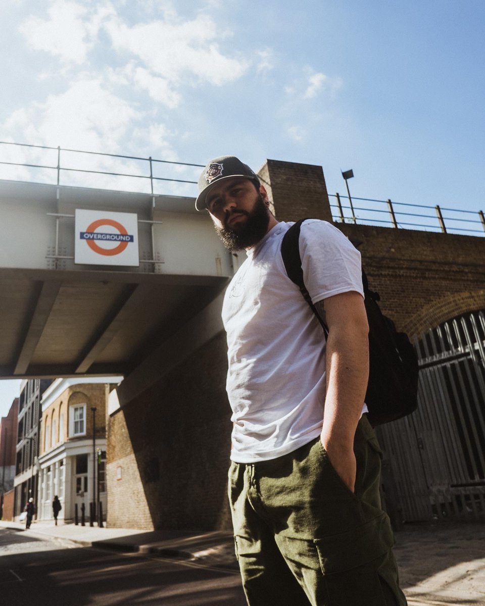 LunarCFT's tweet image. Tee designed by me out now on boisht.co.uk @BOISHT