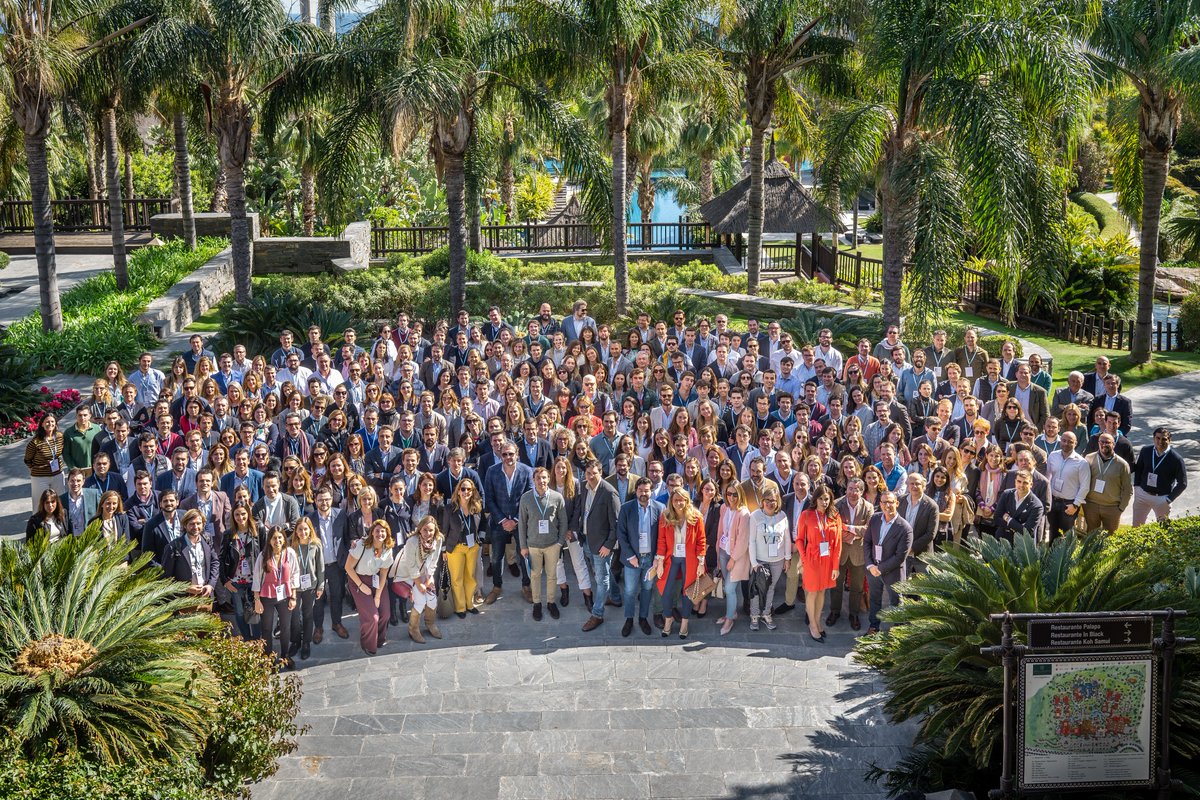 🌳 Hoy se cumplen 27 años desde que 32 #empresariosfamiliares, liderados por D. Manuel Peláez, constituyeron la Asociación de #EmpresaFamiliar de la Provincia de #Alicante, fue la primera en #España tras el <a href="/iefamiliar/">IEF</a>.

🔵▶️ Vídeo #AEFA
youtube.com/watch?v=P150Q2…

👏🏼 ¡Gracias!