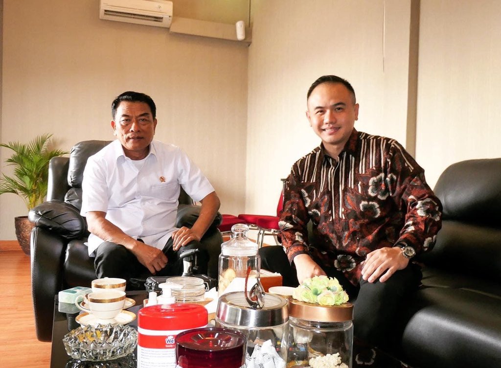 putriteratai25's tweet photo. Selamat utk P dr  Gema Goeyardi atas Jabatan baru di Kantor Staff Presiden,semoga amanah dlm mengemban tugas. #Giveaway20akun

#ForBetterIndonesia

#astronaccimembangunbangsa                    #dukungpemerintah https://t.co/gIl1JqTnDT