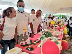 Incesocialista's tweet photo. #7Jul | BachilleresProductivos del Liceo "Manuela Lugo de Reyes", formados por @INCESFALCON1, participaron en  el Encuentro Pedagógico de Saberes y Haceres, donde demostraron los conocimientos adquiridos para obtener su perfil productivo.

#FórmateEnElInces https://t.co/4XrL9iyKIp