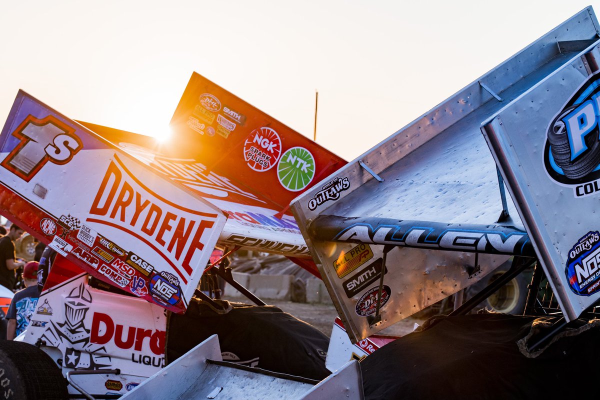 LSchuchart1s's tweet photo. A few shots of Cedar Lake Speedway with @WorldofOutlaws Thank you @TeamDrydene @DuraMAXoil @rigging_c @ArtofFast @NREngines #williamsgrading @LMTire https://t.co/zzolZyqMFo