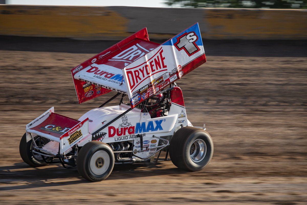 LSchuchart1s's tweet photo. A few shots of Cedar Lake Speedway with @WorldofOutlaws Thank you @TeamDrydene @DuraMAXoil @rigging_c @ArtofFast @NREngines #williamsgrading @LMTire https://t.co/zzolZyqMFo