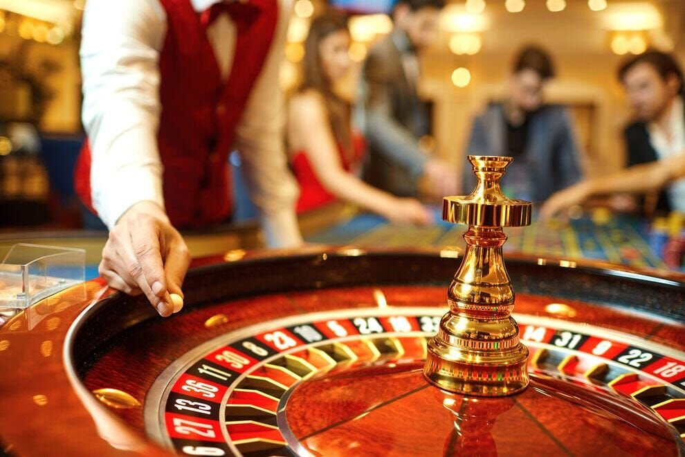 5 tips for beginner to play and win Roulette casinoswikionline1.com 
✅ Choose a legal and secure
✅ Read information about payment and withdraw
✅ Grasp the rules and policies firmly
✅ Know all types of inside and outside bets
✅ Play fun with many bonuses