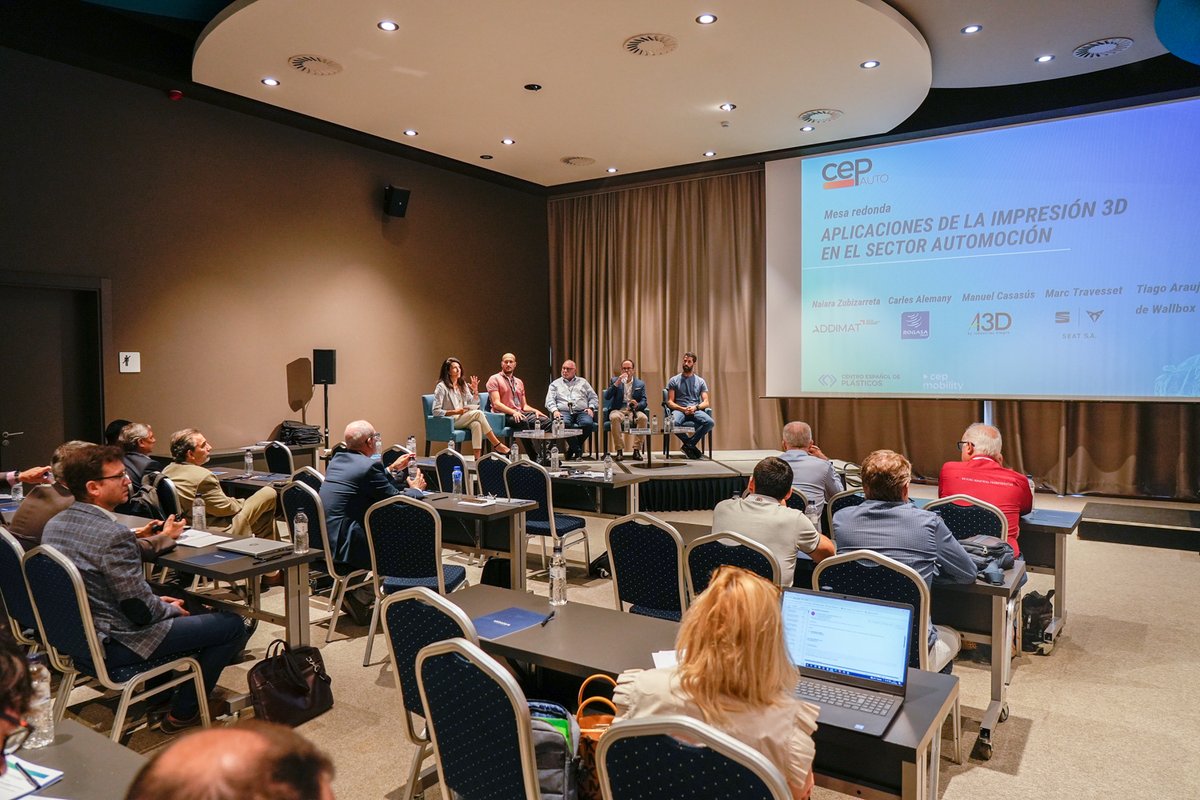 CEPplast's tweet photo. 2ª mesa redonda de #CEPAuto2022 sobre aplicaciones de la #imhpresión3D en #automoción con
⁣
▪ Naiara Zubizarreta de @ADDIMAT como moderadora⁣
▪ Carles Alemany de @Rogasagroup⁣
▪ Manuel Casasús de Industrias Alegre⁣
▪ Marc Travesset de @SEATofficial 
▪ Tiago Araujo⁣ https://t.co/vWfwNEa4tV