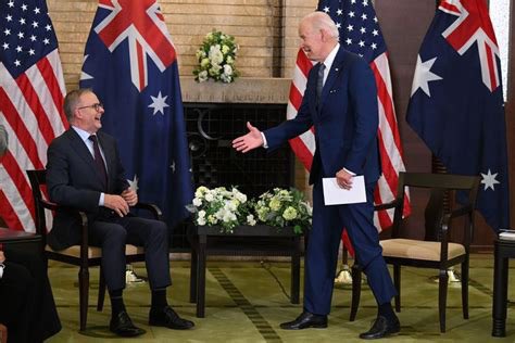 treacl's tweet photo. @TheShovel @wolftickler2000 Hopes are now #GBpol can choose a #democratic match: #Biden + #Albanese + #Macron https://t.co/Y3nflxjHjo