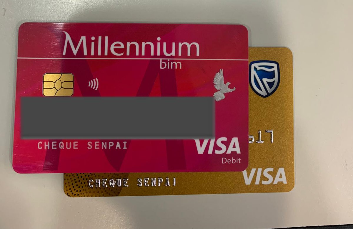 Cheque_Senpai's tweet photo. Vocês sabiam que é possível colocar o nome que quiserem nos cartões de Débito/Crédito??? https://t.co/c1bY5plJRd