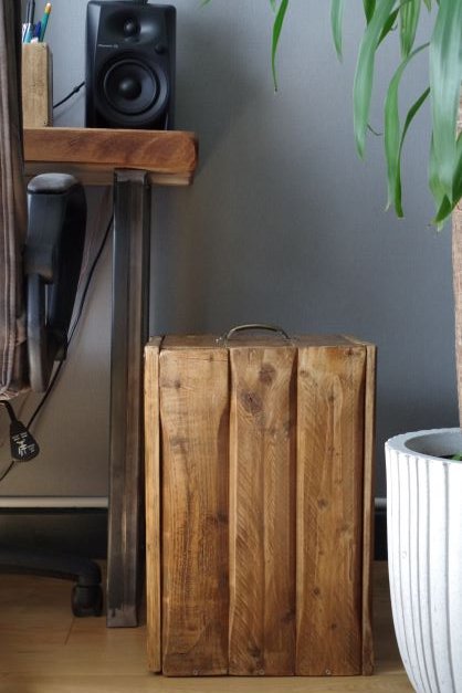 Original4UU's tweet photo. Wooden trash bin / waste bin https://t.co/ryCaEeqVxG via @Etsy #woodenbin #rusticbin #woodentrashcan #trashcan #cottagestyle #farmhouse #holidayaccomodation #bin #handmadebin #homeoffice #bathroombin #rusticbathroom https://t.co/HeczaUgO4f