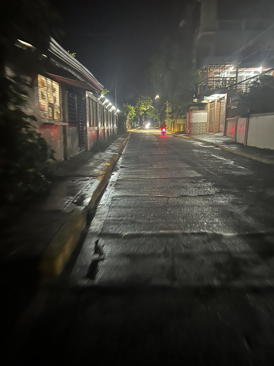 Lf kasama maglakad <a href="/RunBlox_io/">RunBlox🔺💙🔲 | RunOnArb</a>