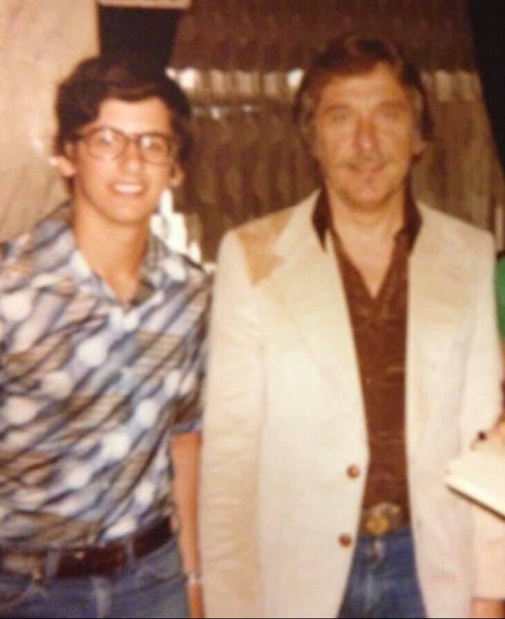fantle's tweet photo. Happy 95th birthday to the ageless trumpeter Doc Severinson. Photos taken 40 years apart. @GoldenRageofTV1 @classic_film @AntennaTV @TVCollectibles @SilverAgeTV #DocSeverinson https://t.co/e6PyAgeCJ6