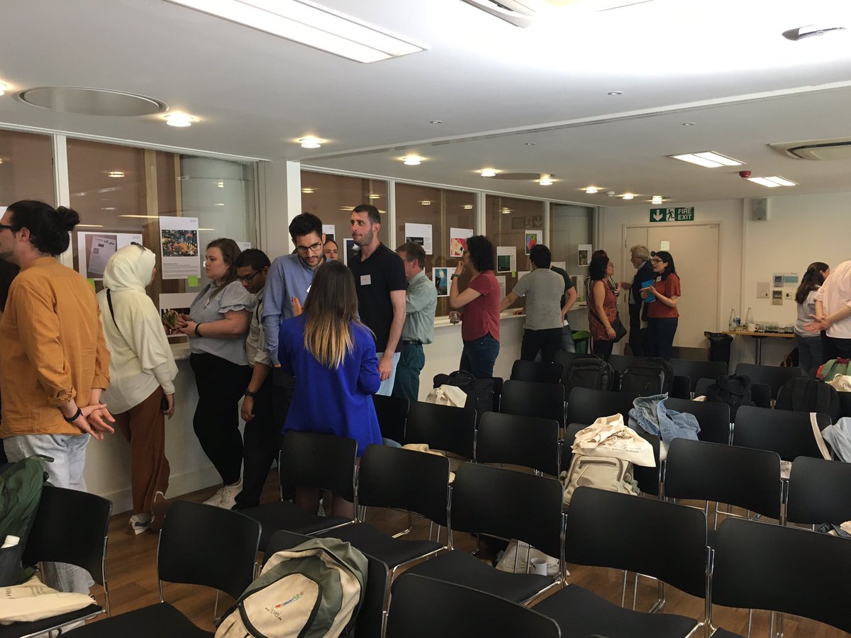 lucubrat's tweet photo. Discussing images @UA_DTA #DTASummer22 https://t.co/7GqEHac9kp