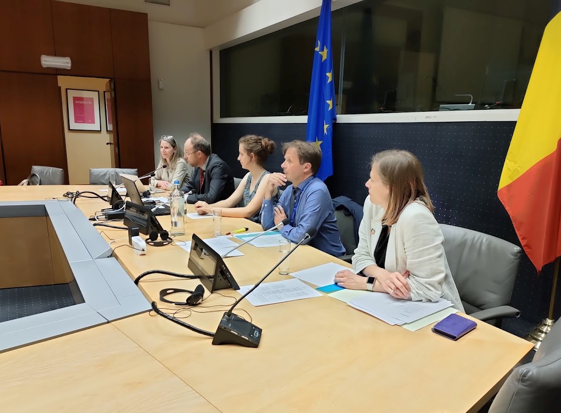 Gisteren organiseerden we met <a href="/BelgiumMFA/">🇧🇪 Belgium MFA</a> een dialoog over #OurCommonAgenda, de visie van de VN-Secretaris-Generaal over internationale samenwerking. 
De focus lag op 2 acties: 
- luisteren naar en samenwerken met jongeren 
- onze planeet beschermen
ℹ️  un.org/en/un75/common…