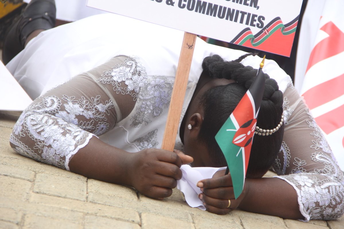 EAK_Kenya_'s tweet photo. Every peaceful nation can be traced to a kneeling person
#NationalPeacePrayerWalk
#TheKenyaWeWant https://t.co/Fi2PayOYWX