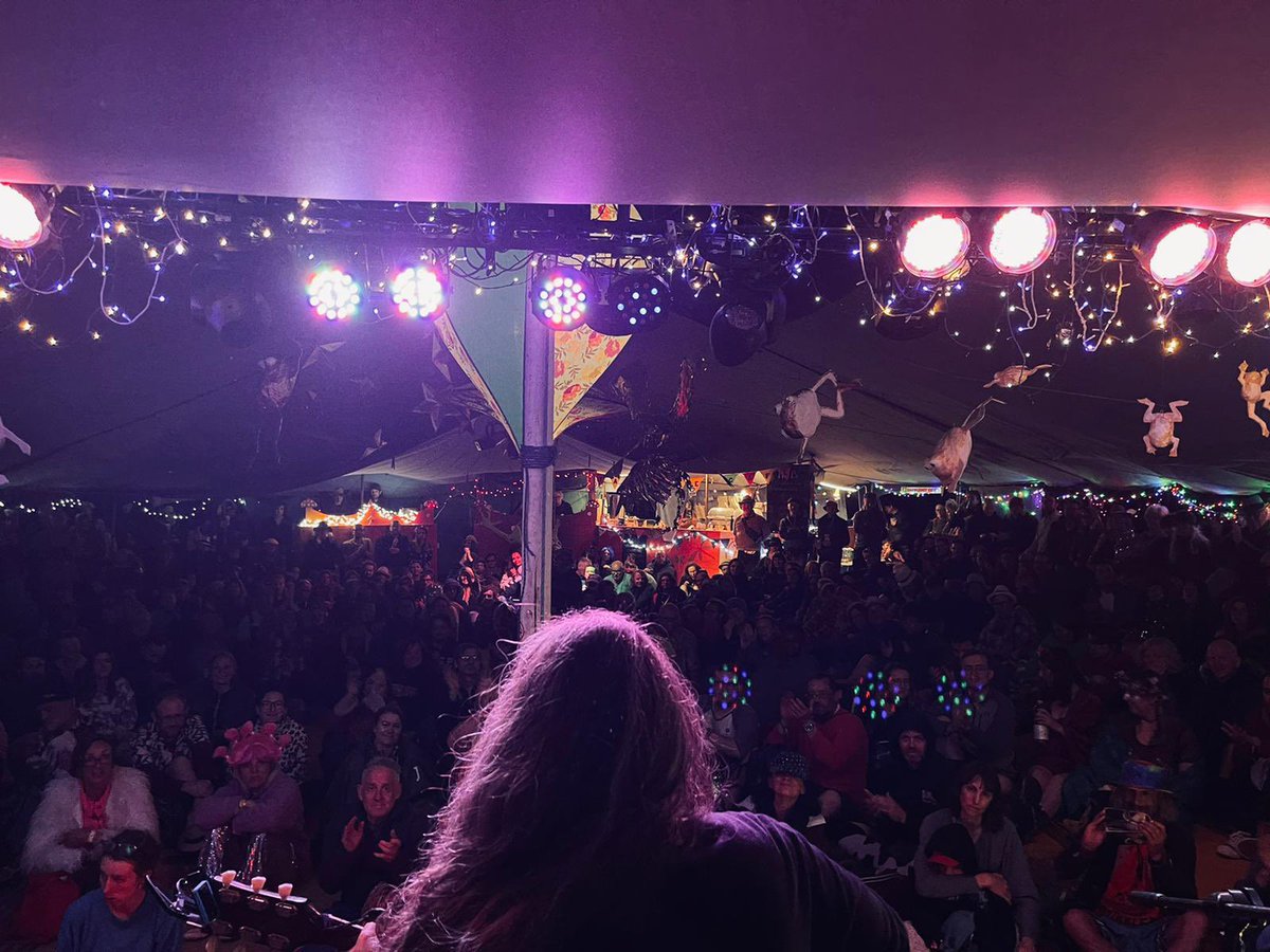MicheleStodart's tweet photo. Some memories of @glastonbury 🎪 I feel so grateful to have shared so many stages @GlastoGF #ToadHall @GlastoLeftField #LoveFields with my friends & family @themagicnumbers @daisychute @songsbyhannah #MaudilinSisters @RenHarvieu @angelagangela @Holly_Carter23 @keironmarshall 🙏♥️ https://t.co/cyNamuKbeD