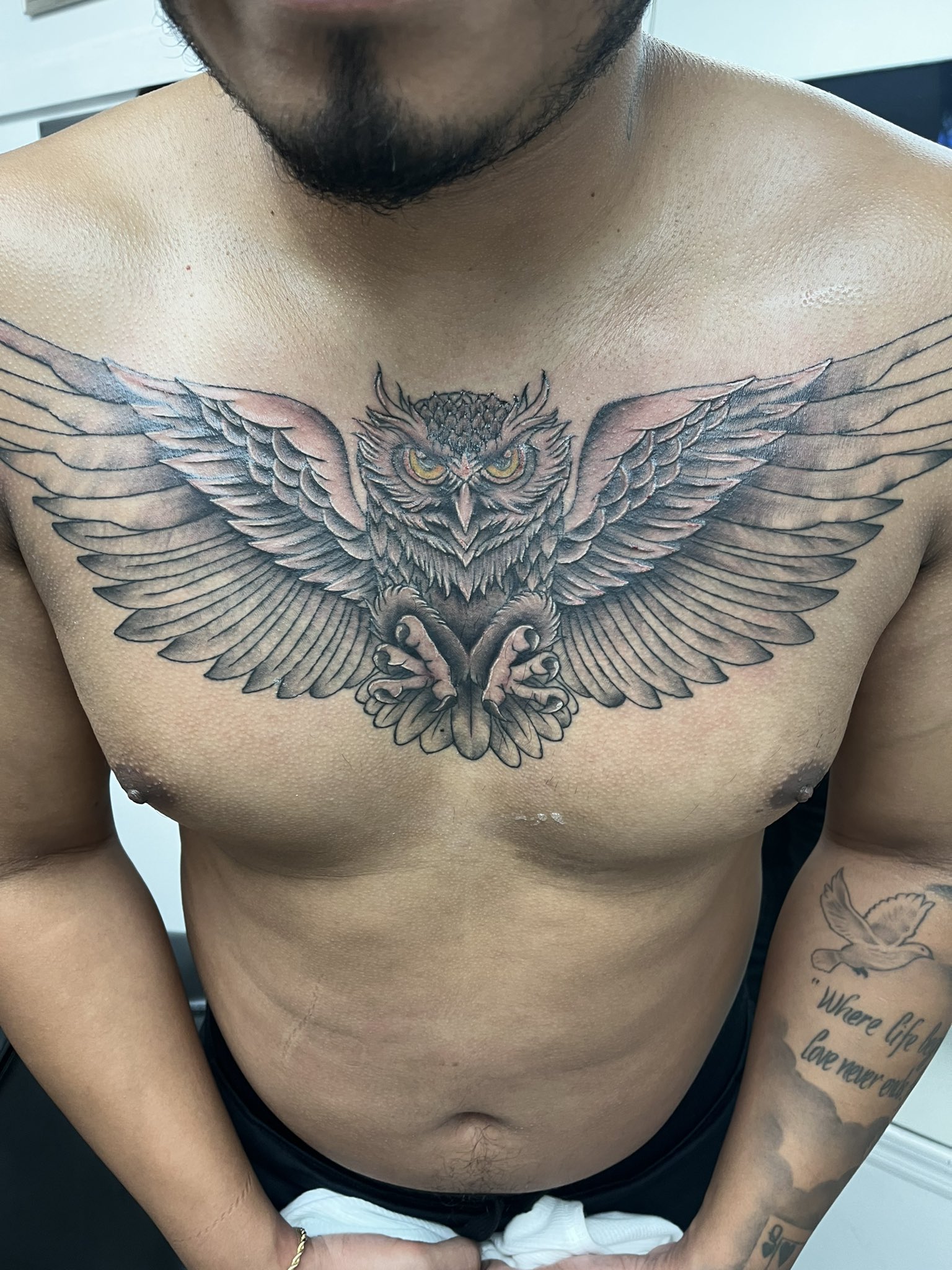 Jimmy Pacheco on Twitter: "#owl #chest #tattoo I finished up tonight! 😈  https://t.co/C16DikuECk" / Twitter