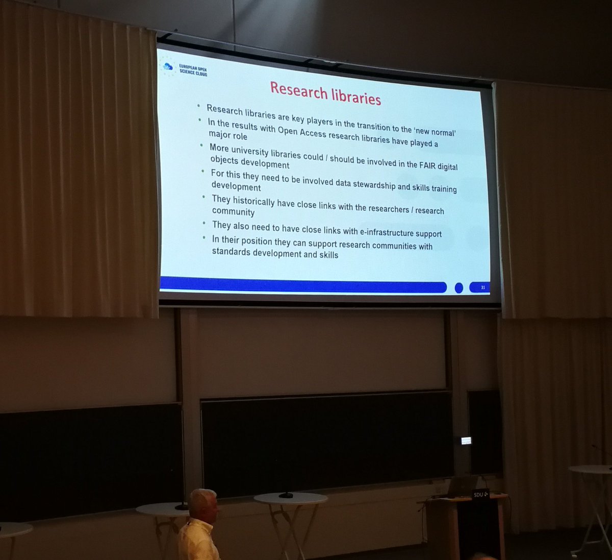 Important recommendation by <a href="/KarelLuyben/">Karel Luyben</a> for research libraries to strengthen their role within #EOSC: Build closer links to #eInfrastructureproviders 💪💪💪