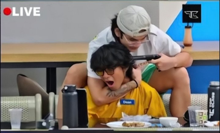 p1hwin's tweet photo. PLSSSS salvenlo🤣
#DeanChase #topclass_dean #topclass_chase https://t.co/NWlTVh7a2f