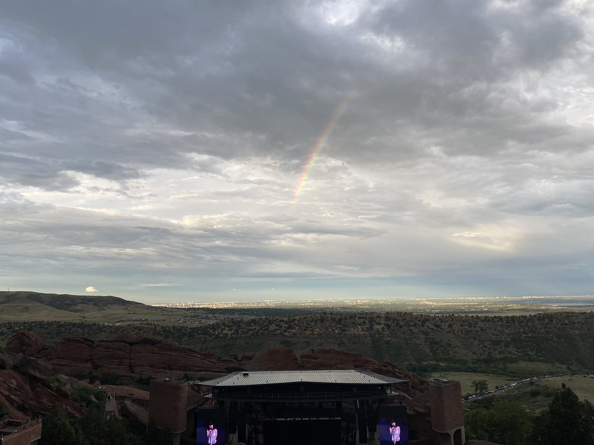 what a night <a href="/halsey/">halsey 🌸</a> at <a href="/RedRocksCO/">Red Rocks Park & Amphitheatre</a> 🥰