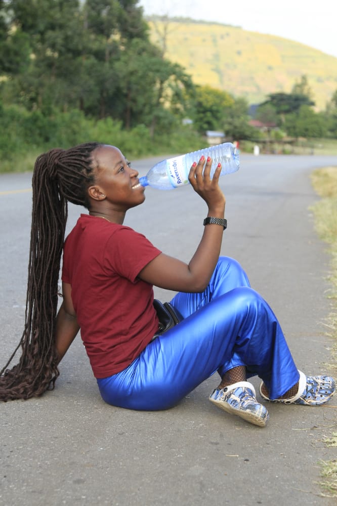 TentBebu's tweet photo. With Rwenzori 🏔🏔water i feel flexible 💃🏼💃🏼 https://t.co/tKZ5aDwHaM