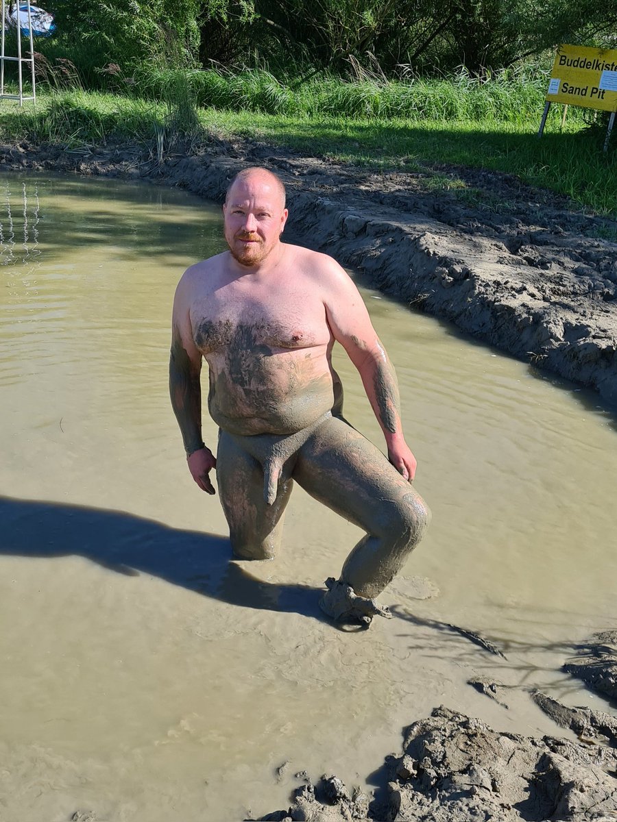 MST030Berlin's tweet photo. #steppenbrand #mud #naked #nude #outdoor #landlife #gay #beard #belly #bear #gaybear #boots #piss #gaypiss #ns #nsfw https://t.co/Uz603gkvbV