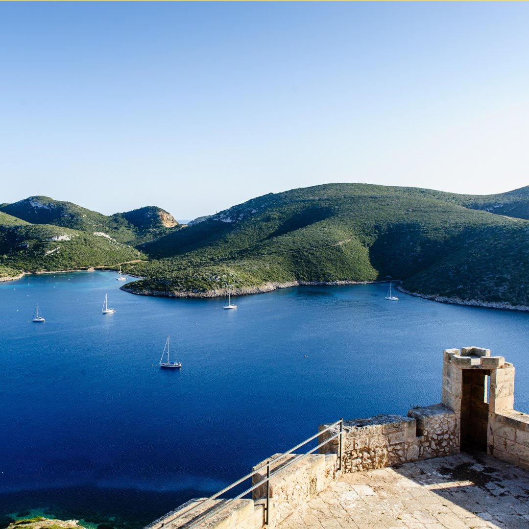 Good morning, today we encourage to visit the island of Cabrera. Just 6 miles from Mallorca, this maritime-terrestrial National Park, it is a true natural paradise made up of a total of 19 islets.

#mallorca ##marinapalmacuarentena #sailing #Cabrera #NaturalParadise #island