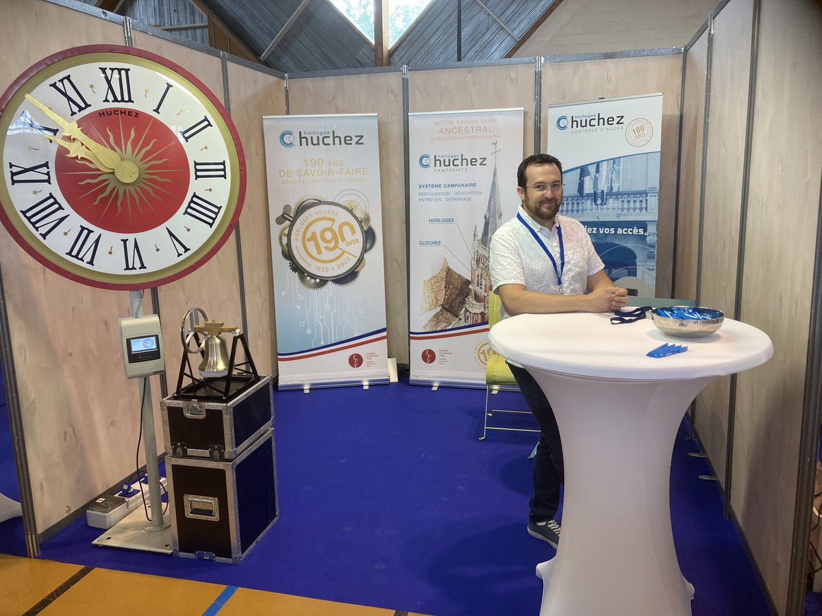 FHuchez's tweet photo. Bienvenue aux élus de la Somme sur notre stand du congrès des Maires et des Présidents d’intercommunalité de la Somme !
#amf80 #campaniste #horloges #huchez https://t.co/cYGJlq6X1e