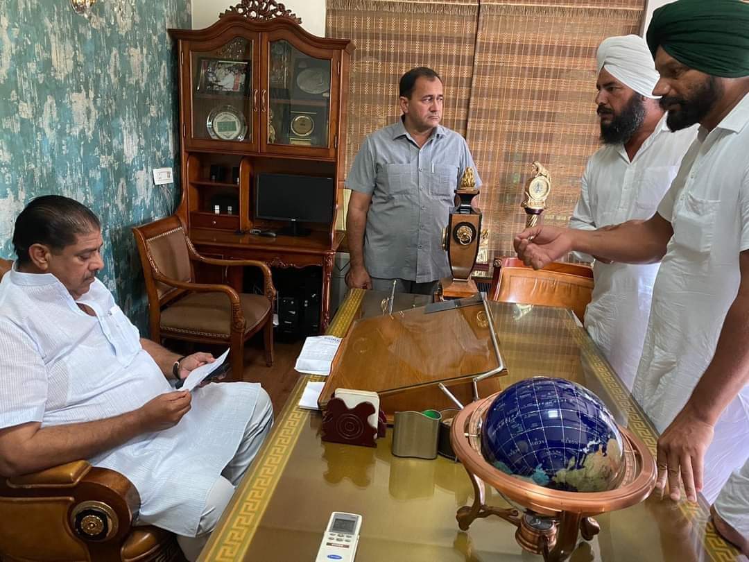 ITCELLJJP's tweet photo. चंडीगढ़ से सिरसा, जनता की सुनवाई में, 
हर समस्या का हल, अजय-दुष्यंत की अगुवाई में..!!

@JJPofficial @DrAjaySChautala https://t.co/1xHP4KsdhY