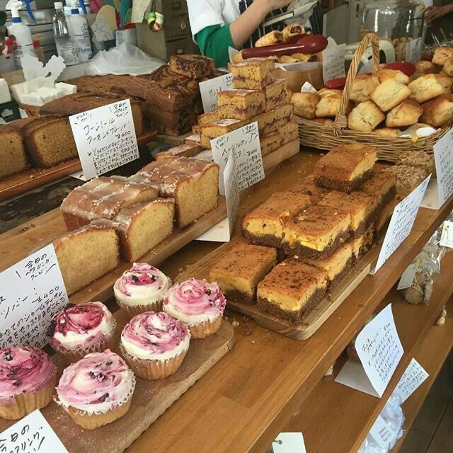 Enjoying some fresh bakery pastries 💭