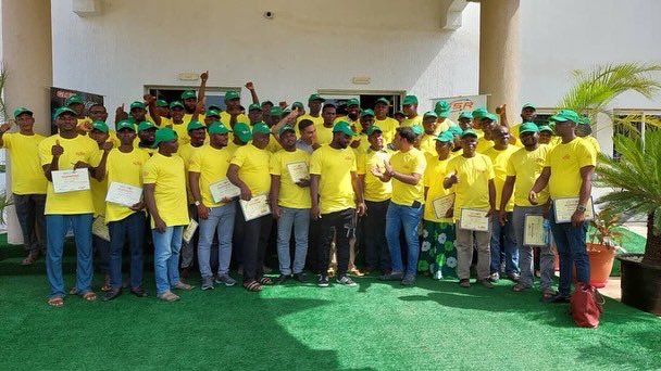 gsrelectric's tweet photo. It’s Thursday🤗😊
Let’s do a quick throwback to the GSR Installer product training held at Benue last month.
At GSR, we believe in giving the best always!
#gsrelectric
#inverter
#fans
#powerbackups
#madefornigerians https://t.co/CfqwVQG0CK