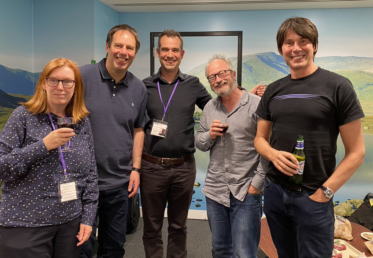 dandavis101's tweet photo. Sarah Gilbert, me, @DoctorChrisVT, @robinince &amp; @ProfBrianCox — at the BBC, recording the Infinite Monkey Cage. Huge privilege for me! Broadcasts in November on @BBCRadio4 @themonkeycage https://t.co/Fp2PeDYG10