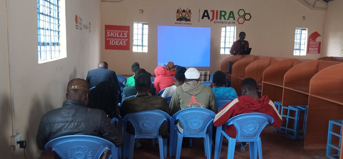 ben_kabogo's tweet photo. AJIRA Digital Kiambu Online Workers meet up happening now at Kimende AJIRA Center. 
#Ajiramashinani 
#Ajira 

@AjiraDigital 
@eMobilis 
@MoICTKenya 
@MastercardFdn https://t.co/BhpBEk1mE9