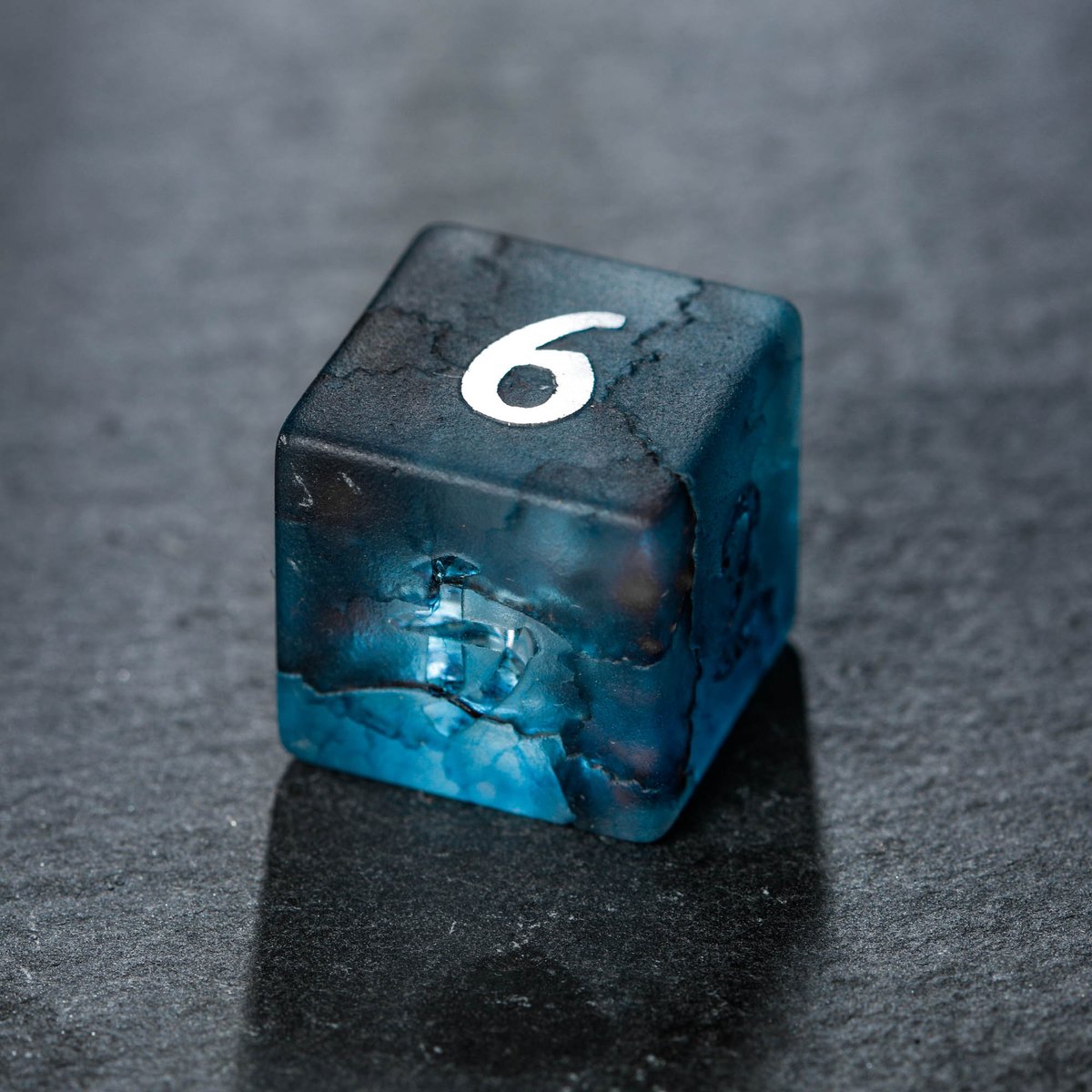 Raised dark blue lightning glass dice set with dragon🐲❤️👍🥰

#dnd  #dice #ttrpg