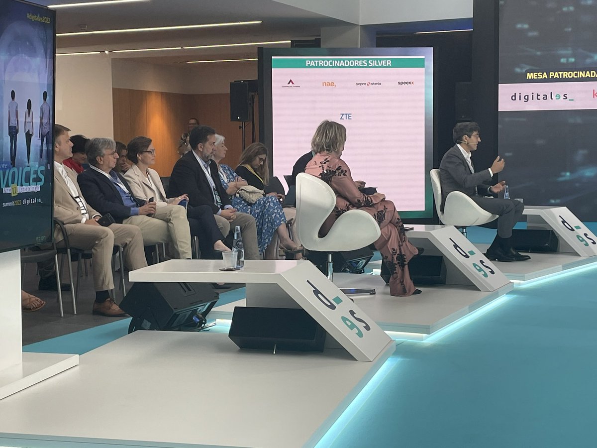 transicion23's tweet photo. @cesarcidgarcia “En las empresas será clave una #conectividad y redes que soporten sus #procesos y servicios”
 #DigitalES2022 
@AccentureSpain https://t.co/G9N2kzdyKe