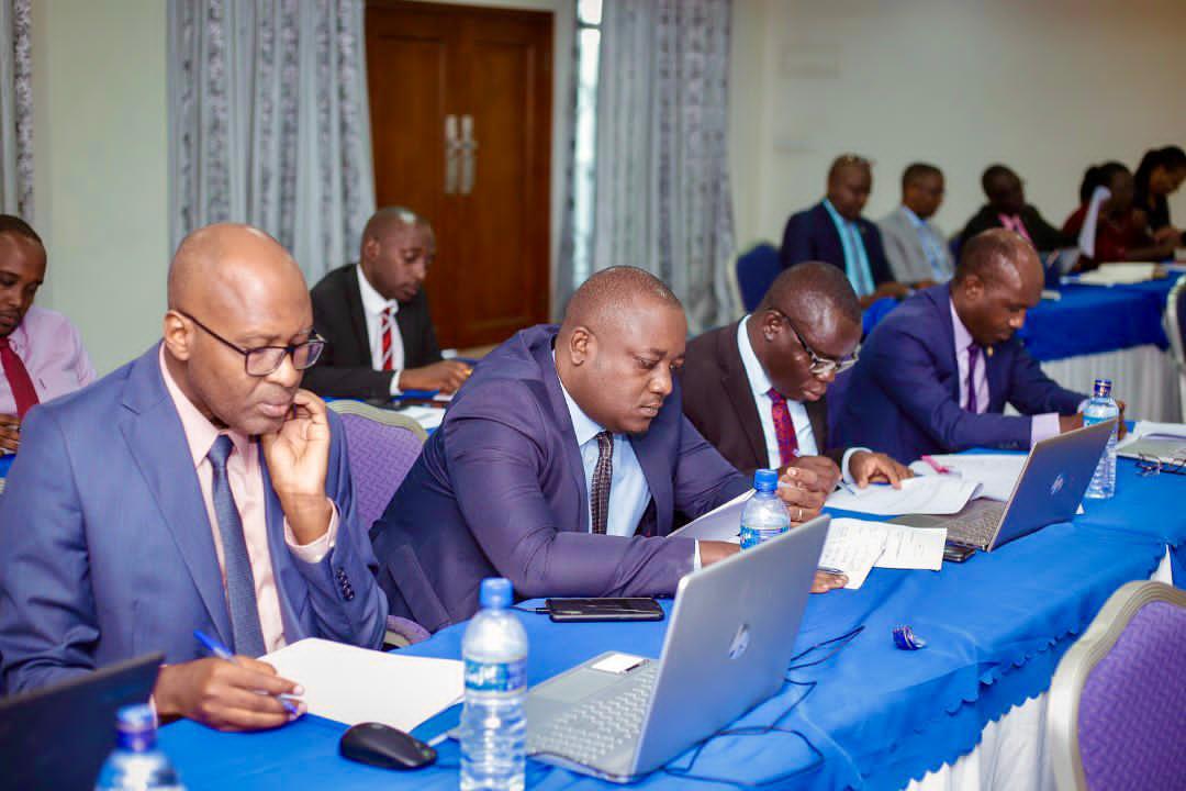 IngoMagazine's tweet photo. C’est dans cadre, que ce cabinet entame ce 6 juillet 2022 des sessions de renforcement de compétence des hauts cadres de la @Bancobu en matière de gestion de projets.
#Banquedigital
#Burundi
#Bankleader
#Finance
#ingomag https://t.co/vku2HBLCV3